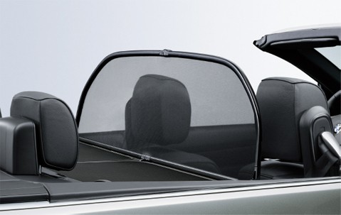 Oryginalna osłona przeciwwietrzna windshot BMW E93.jpg