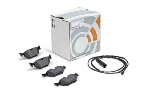 Oryginalny zest. klocków hamulcowych.jpg