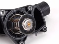 Oryginalny termostat z obudową BMW E36 Z32.jpg