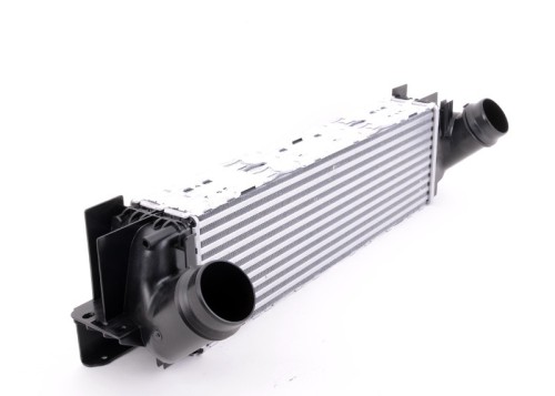 Oryginalny intercooler BMW X3 F25.jpg